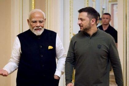 Ukraine's President Volodymyr Zelensky speaking Prime Minister Narendra Modi at the Mariinskyi Palace ahead of their meeting, in Kyiv.(AFP/File)