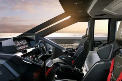 Lamborghini 7800-HP Luxury Yatch Stuns at Monaco Yatch Show
