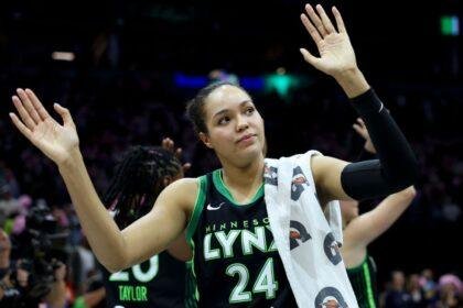Napheesa Collier states MVP case with historic 50-40-90 season