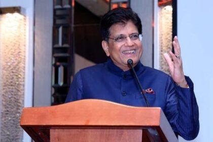 Union minister of commerce and industry Piyush Goyal addresses the Indian People's Forum Business Connect event in Dubai.(@PiyushGoyal)