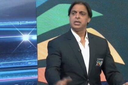 Shoaib Akhtar went on a rant on live TV as he went after Pakistan coach Mike Hesson