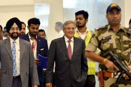 Patna: Chief Election Commissioner (CEC) Gyanesh Kumar arrives at Jay Prakash Narayan Airport, ahead of Bihar Assembly Elections, in Patna on Friday. (ANI Photo)(Aftab Alam)