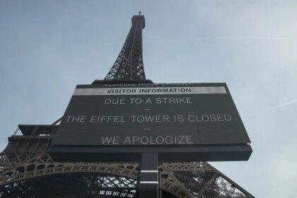 FRANCE-MONUMENT-TOURISM-SOCIAL-STRIKE-UNIONS