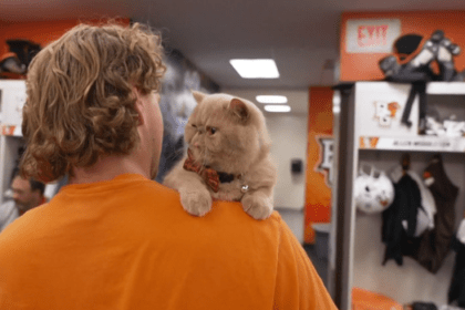 Bowling Green's unlikely new football mascot is attracting a legion of fans
