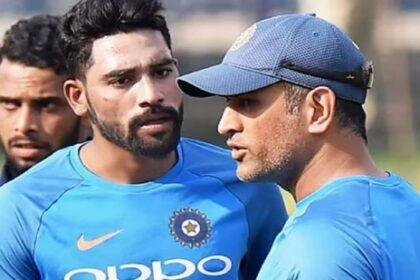 Mohammed Siraj with MS Dhoni